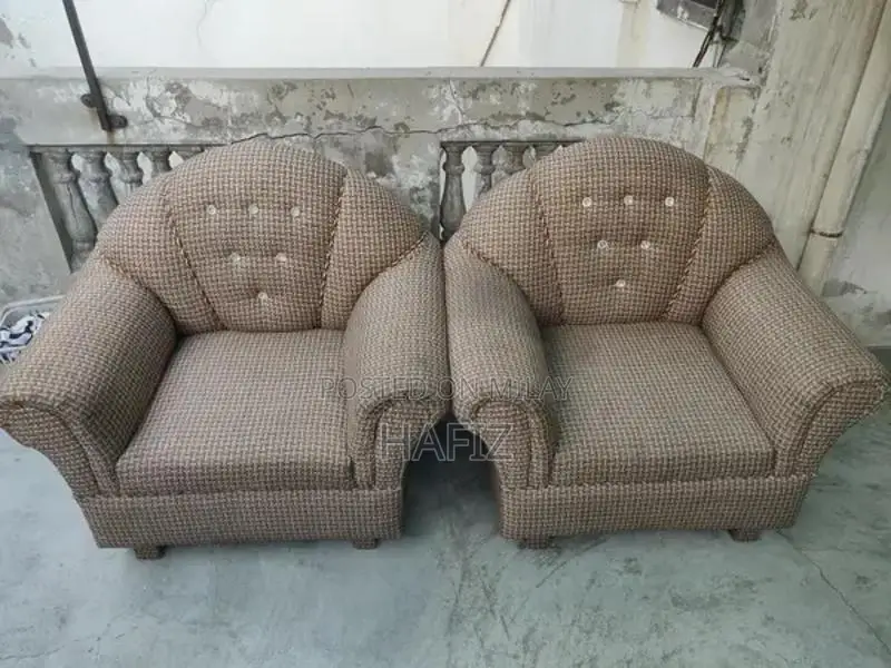 1 seater 2 sofa for sale