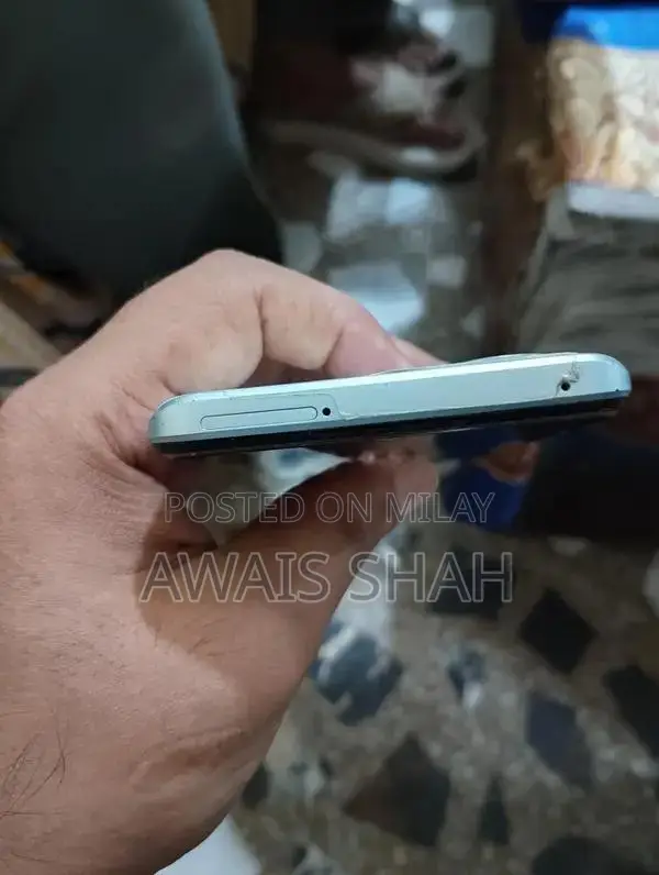 Vivo Y55 Smartphone - Sleek Mobile Device