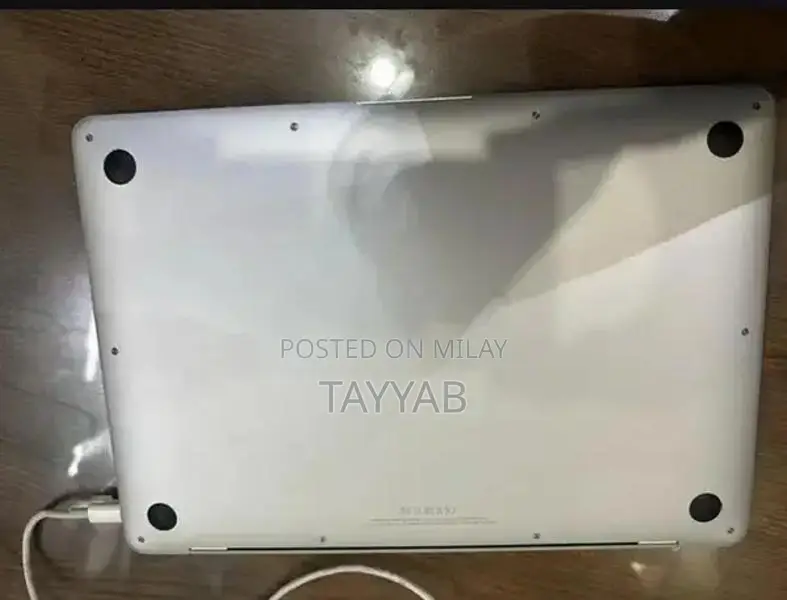 MacBook Air 2019 Intel Core i5 Laptop 13-inch