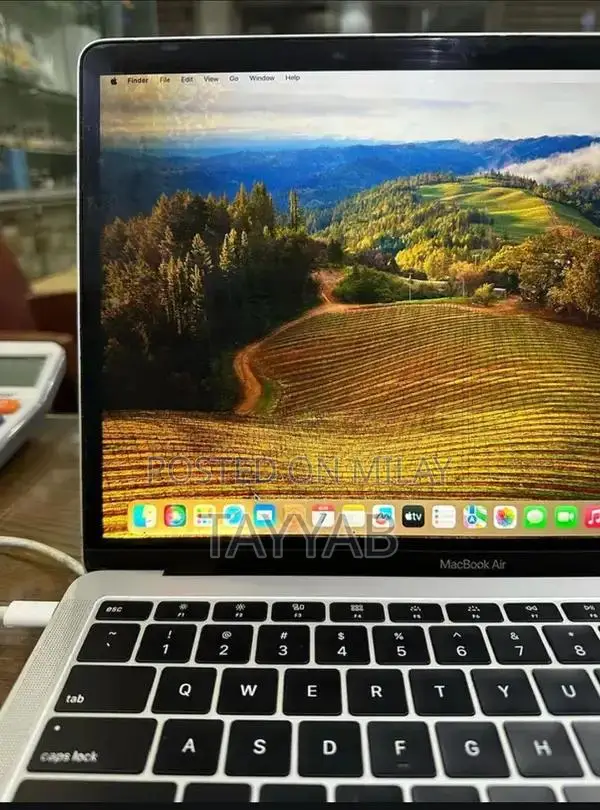 MacBook Air 2019 Intel Core i5 Laptop 13-inch