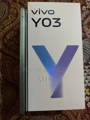 Compact Smartphone with Ample Storage and Full Accessory Set