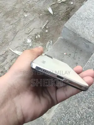 Vivo V21 Smartphone: Powerful Mid-Range Mobile Device