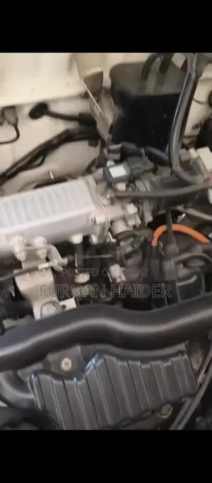 Mehran VXR Compact Sedan - Reliable Urban Compact Car