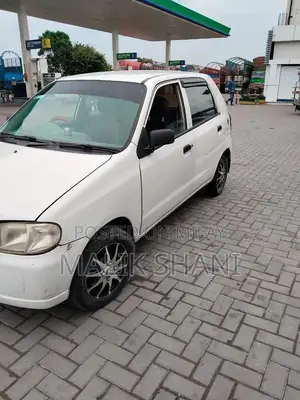 Suzuki Alto VXR Compact Hatchback with Premium Features