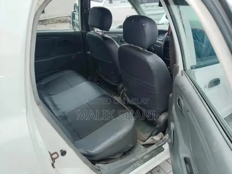 Suzuki Alto VXR Compact Hatchback with Premium Features