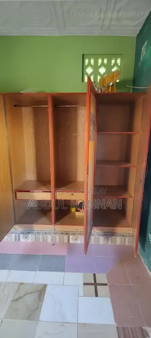 5-Part Wooden Wardrobe with Lasani Sheet and Dividers