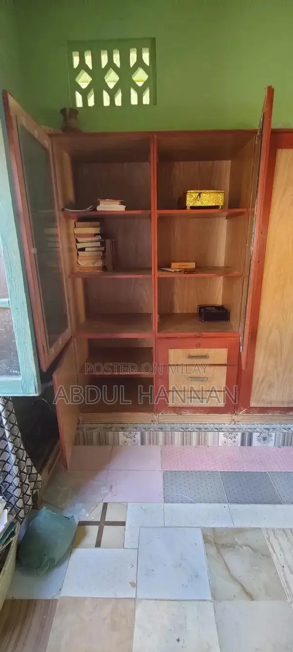 5-Part Wooden Wardrobe with Lasani Sheet and Dividers