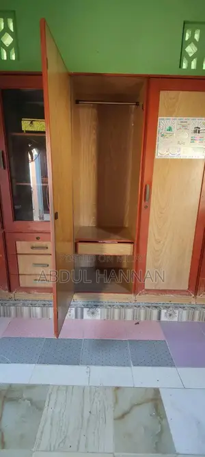 5-Part Wooden Wardrobe with Lasani Sheet and Dividers