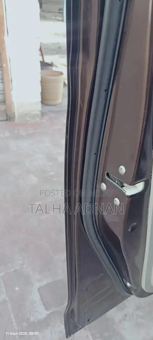 Nissan Days Roox Compact Hatchback with Advanced Safety Features