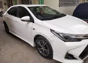 Photo - Toyota Corolla Altis Grande X 2021 Sedan