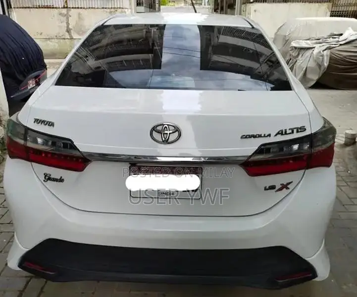 Toyota Corolla Altis Grande X 2021 Sedan
