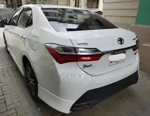 Toyota Corolla Altis Grande X 2021 Sedan