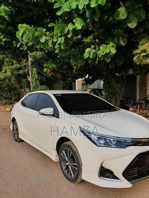 Toyota Altis X 1.6 Sedan - Low Mileage Family Car 2021