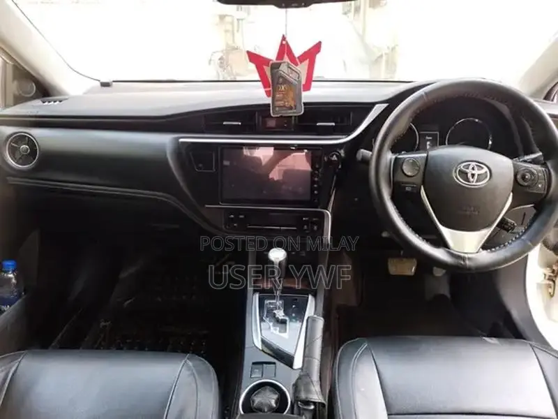 Toyota Corolla Altis Grande X 2021 Sedan