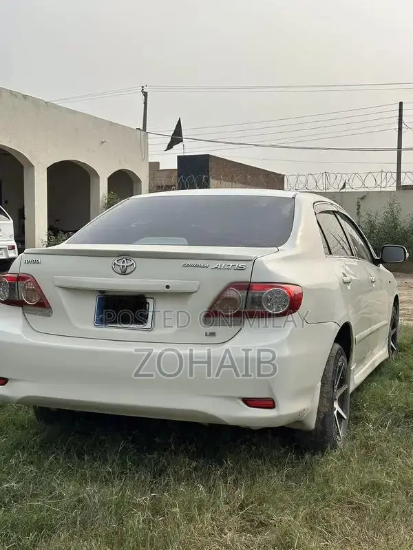 Toyota Corolla Altis 2010-2013 Sedan with Upgraded Features