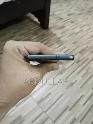 Samsung Galaxy S21 FE Smartphone in Excellent Condition