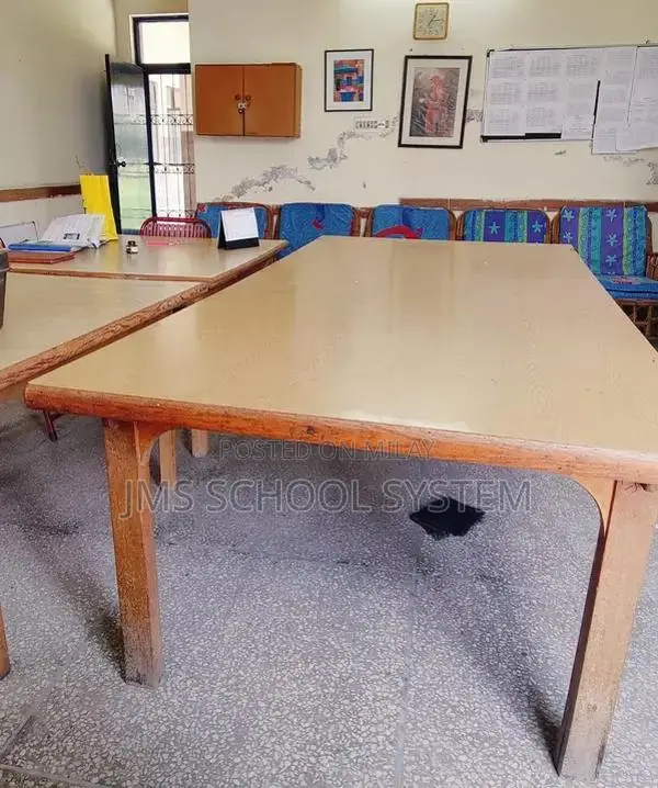 Solid American Wood Table - Handcrafted Premium Furniture