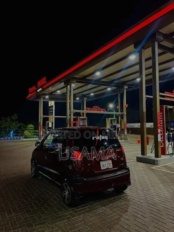 Hyundai Santro GV Compact Sedan with Alloy Wheels and AC