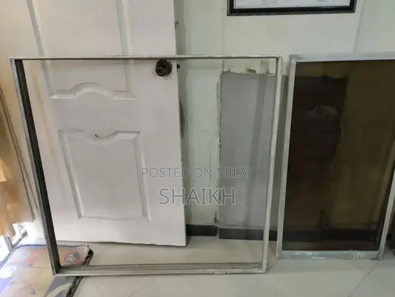 4x4 ft Aluminum Window in Excellent Condition