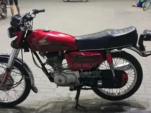 Honda CG 125 Motorcycle - Well-Maintained Single Cylinder Bike