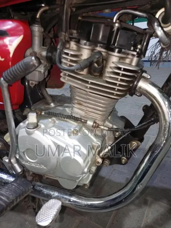Honda CG 125 Motorcycle - Well-Maintained Single Cylinder Bike