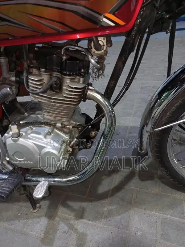 Honda CG 125 Motorcycle - Well-Maintained Single Cylinder Bike