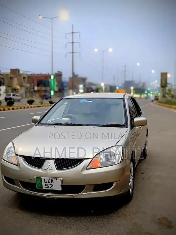 Mitsubishi Lancer - Well-Maintained Clean Sedan