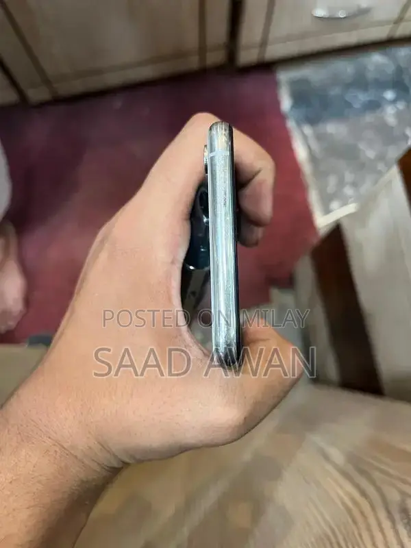 Apple iPhone XS Max 256GB Unlocked Smartphone