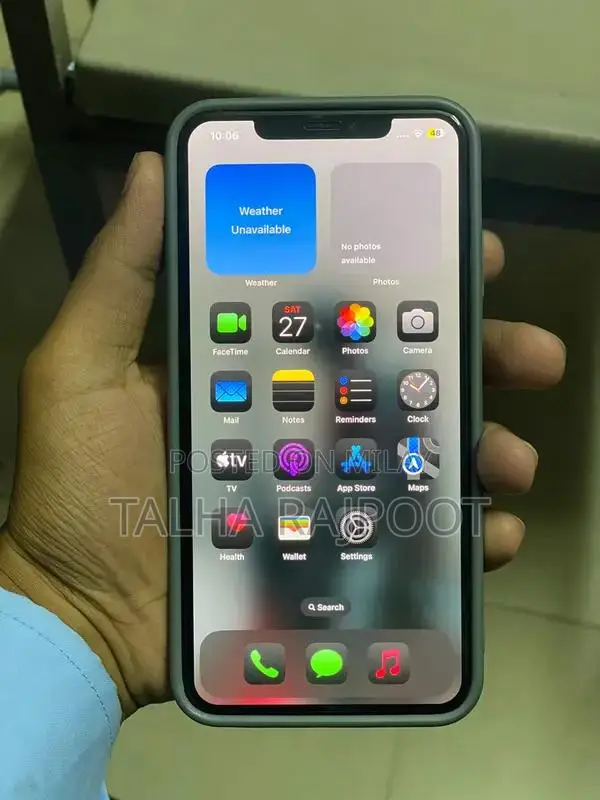 Apple iPhone XS Max 64GB Factory Unlocked Smartphone