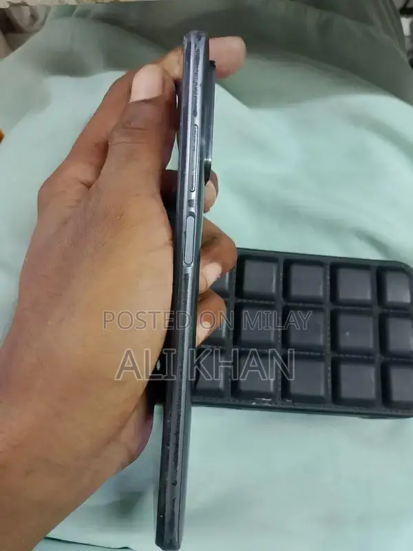 Redmi 10 Smartphone 6GB RAM 128GB Storage Slightly Used