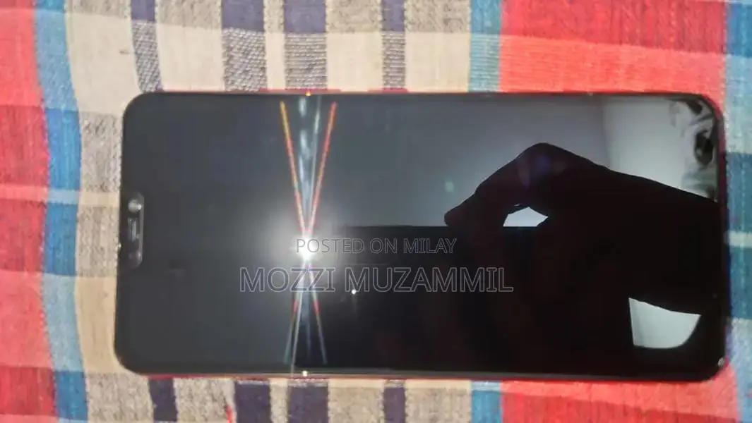 6.26-inch Full HD Android Smartphone with Dual SIM