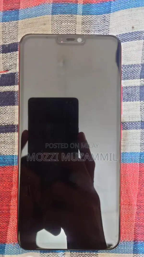 6.26-inch Full HD Android Smartphone with Dual SIM