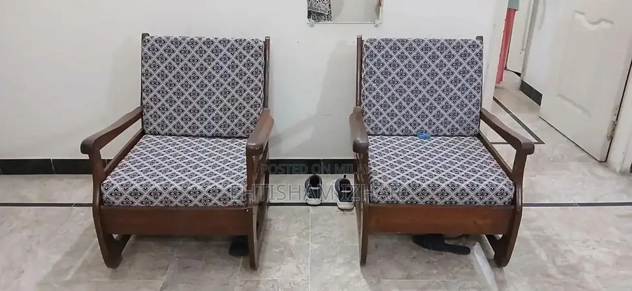 Wooden Living Room Sofa Set with Matching Table - 5 Seater