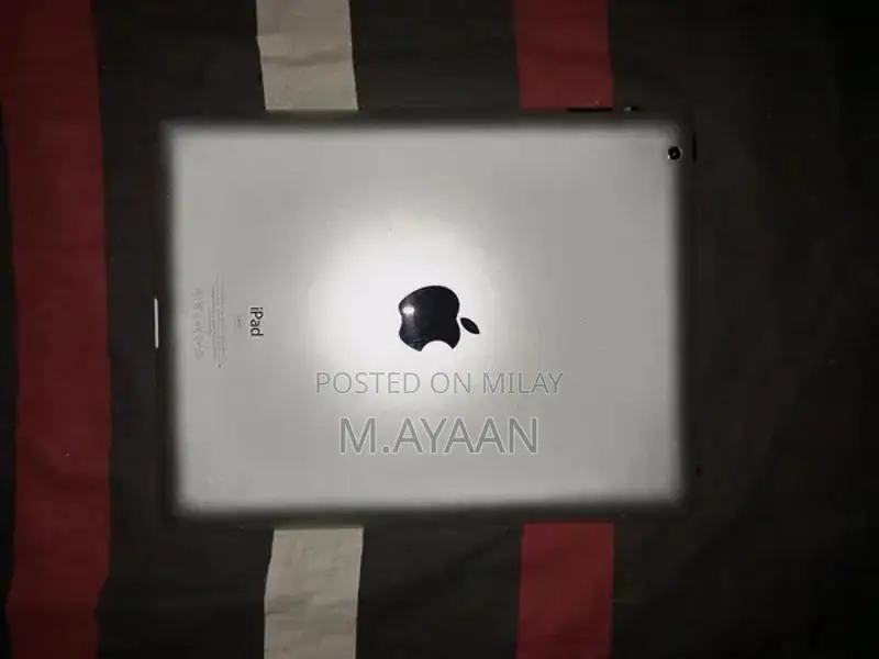 Apple iPad 2 Tablet - 64GB Storage, Excellent Condition