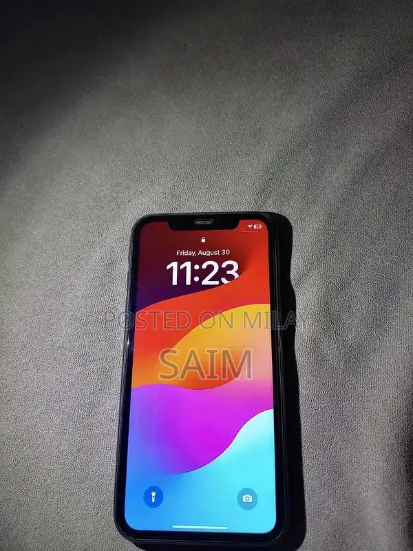 Apple iPhone 11 64GB Excellent Condition Waterproof Smartphone