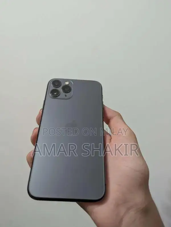 Apple iPhone 11 Pro 64GB Unlocked Smartphone