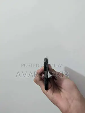 Apple iPhone 11 Pro 64GB Unlocked Smartphone