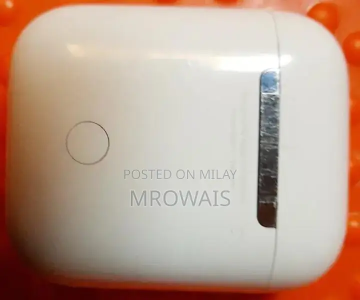 Apple iPod 2nd Generation Portable Digital Music Player