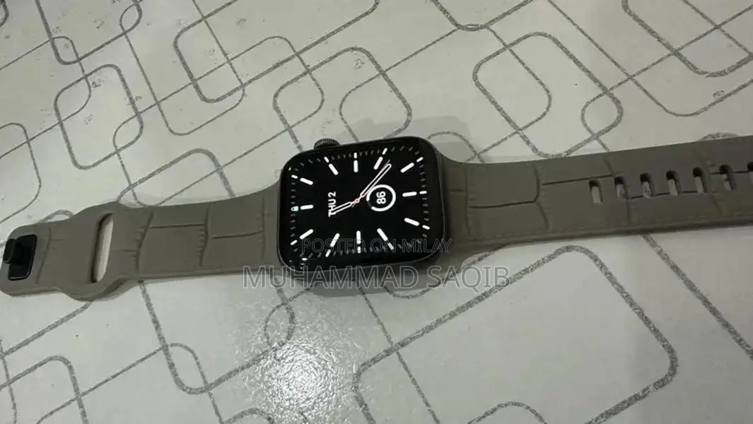 Apple Watch Series 5 GPS 44mm Graphite Black Smart Wearable with Extra