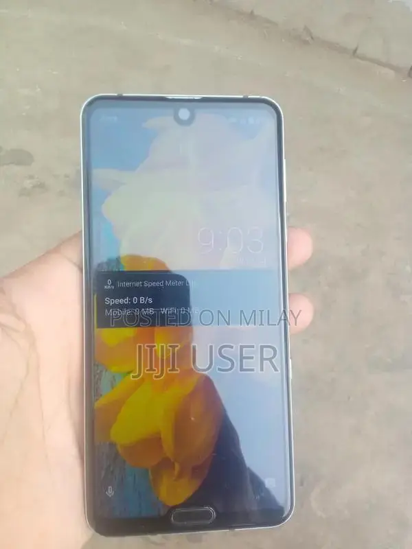 Aqous R3 Gaming Smartphone with Large Storage