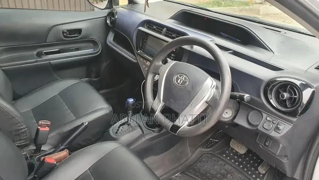 Toyota Aqua Hybrid Compact Car 2015-2019 Model