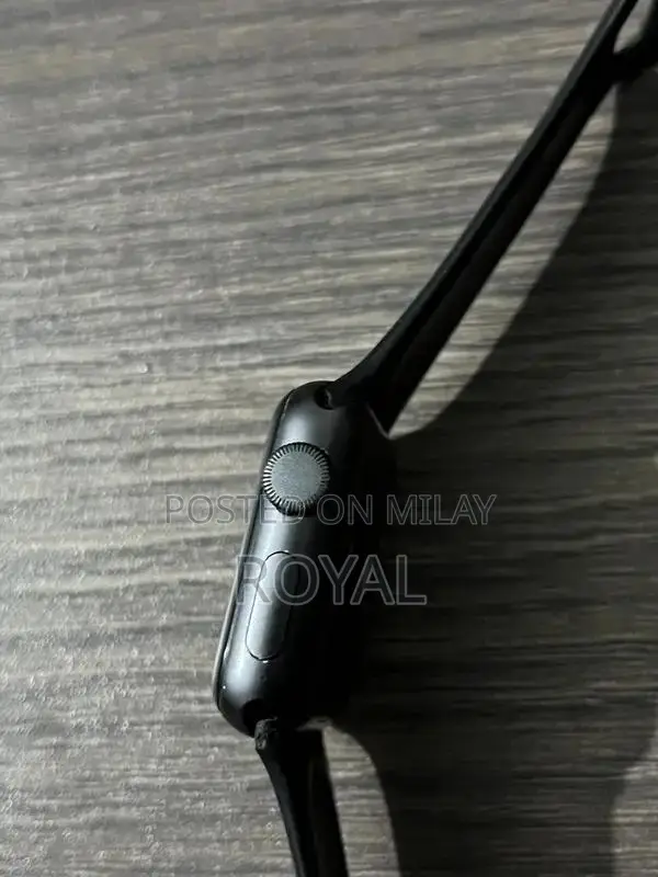 Apple Watch Series 3 38mm Smart Fitness Smartwatch with Heart Rate Mon