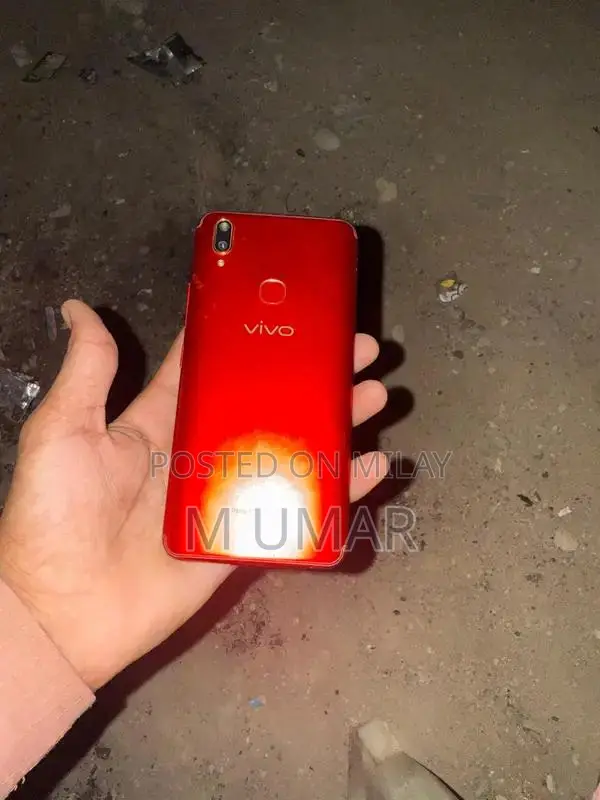 Vivo Smartphone with Minor Panel Scratches, Complete Packaging