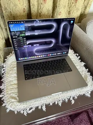 Apple MacBook Pro 16" M1 Pro - Barely Used High-Performance Laptop