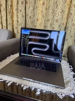 Apple MacBook Pro 16" M1 Pro - Barely Used High-Performance Laptop