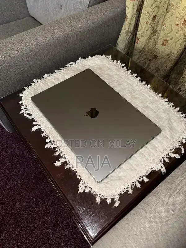 Apple MacBook Pro 16" M1 Pro - Barely Used High-Performance Laptop