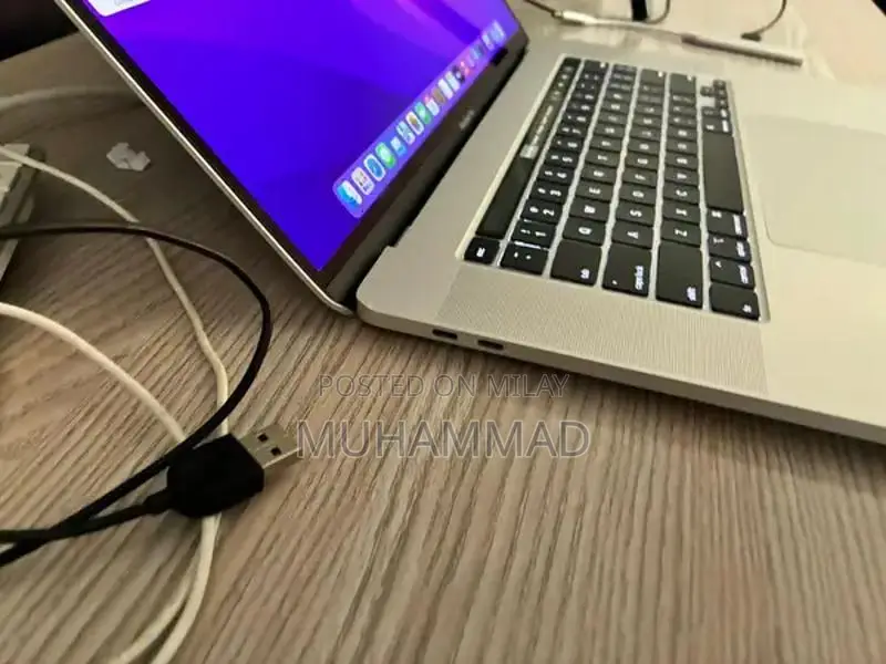 Apple MacBook Pro 16-inch Core i7 Laptop 2019