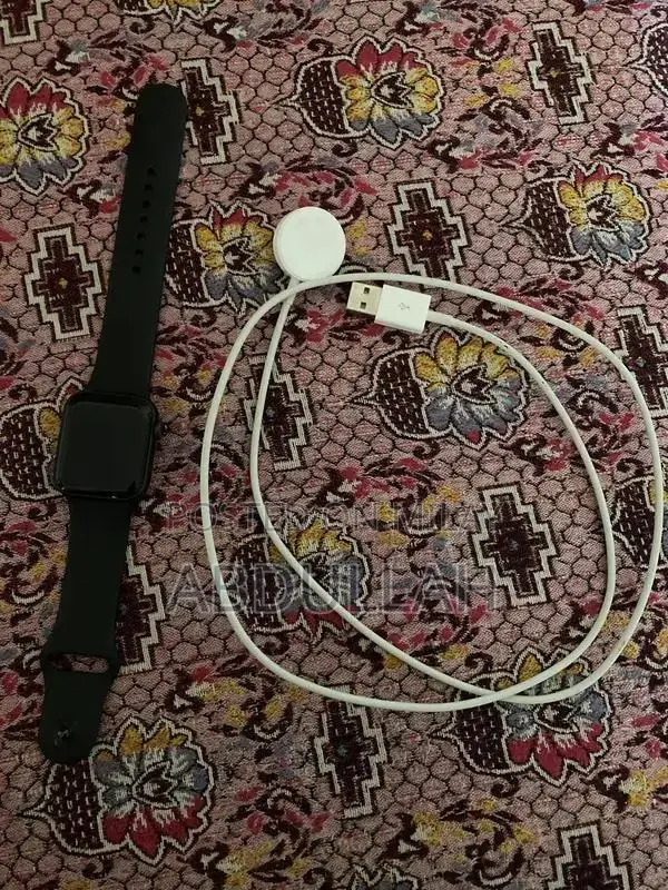 Apple Watch SE 40mm Space Grey Smartwatch with Fitness Tracking