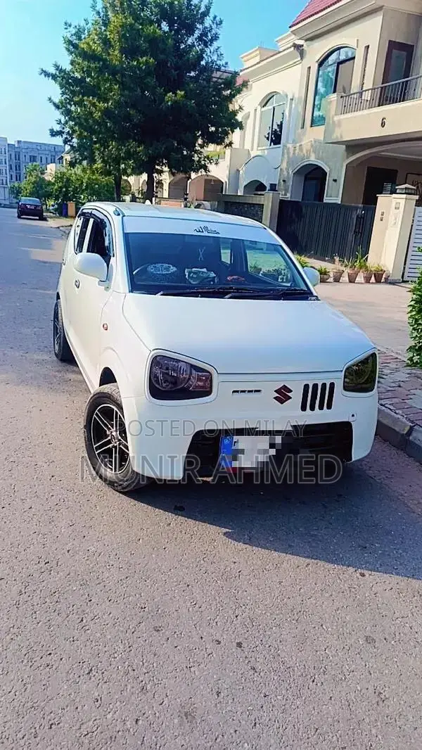 Suzuki Alto VXR 2023 Hatchback with Camera and Alloy Rims
