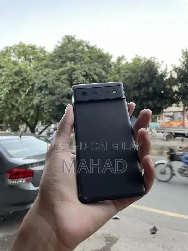 Google Pixel 6 Smartphone 128GB Pristine Condition